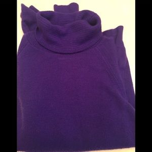 Turtleneck lightweight sweater